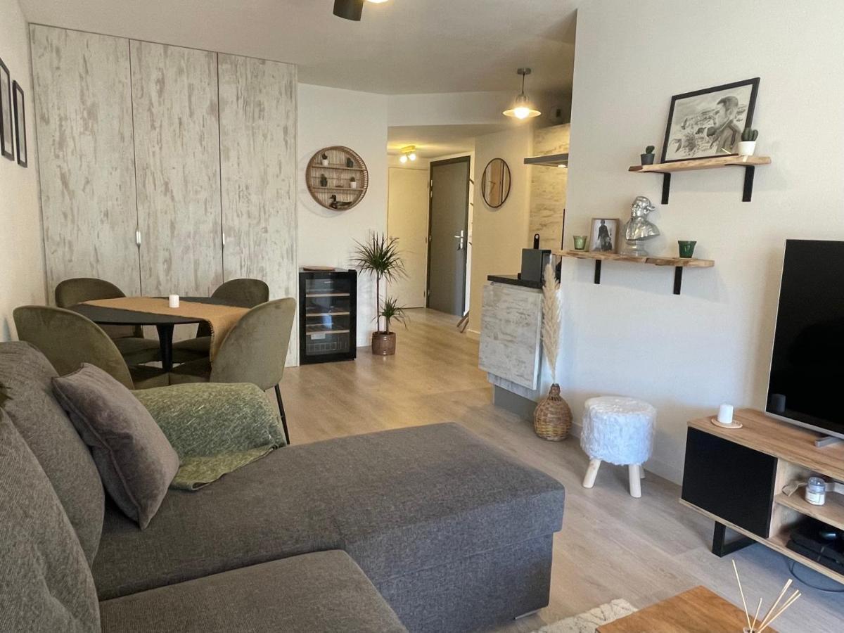 Apartment T2 Proche De La Et Au Calme