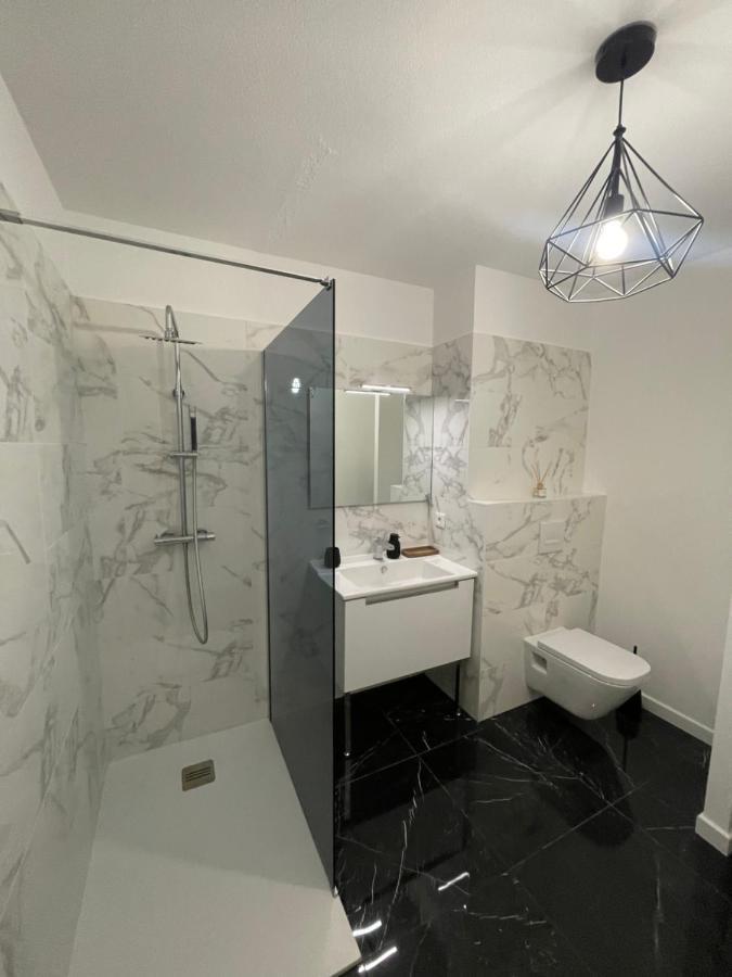 Apartment T2 Proche De La Et Au Calme Ajaccio (Corsica)