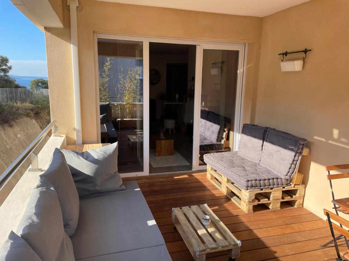 T2 Proche De La Et Au Calme Apartment